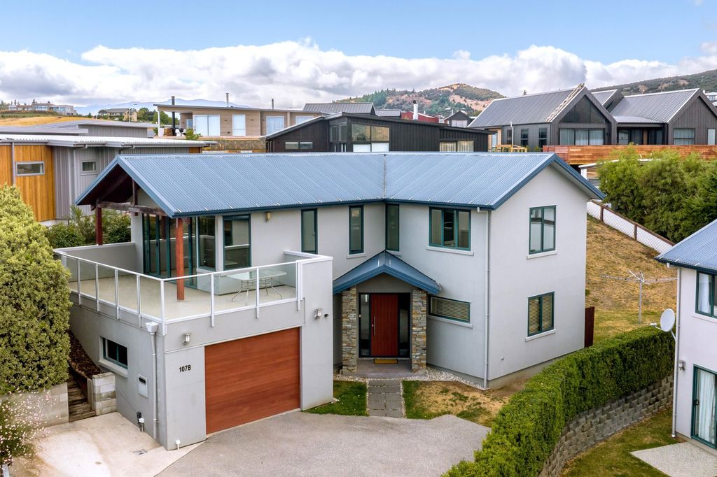 Sold 107B Kings Drive, Wanaka realestate.co.nz