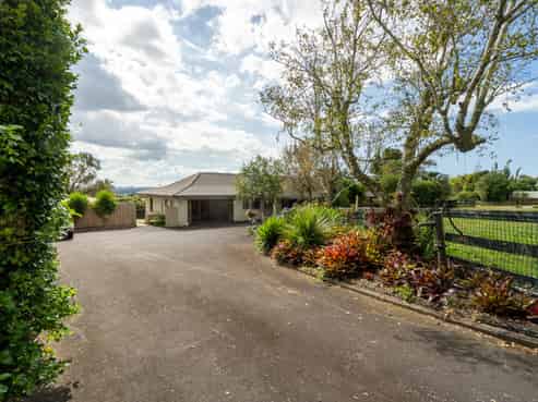 370 Point View Drive, Shamrock Park