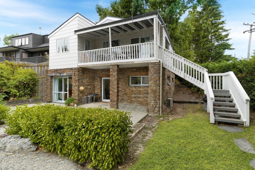 Property value 33 Berkshire Street, Arrowtown realestate.co.nz