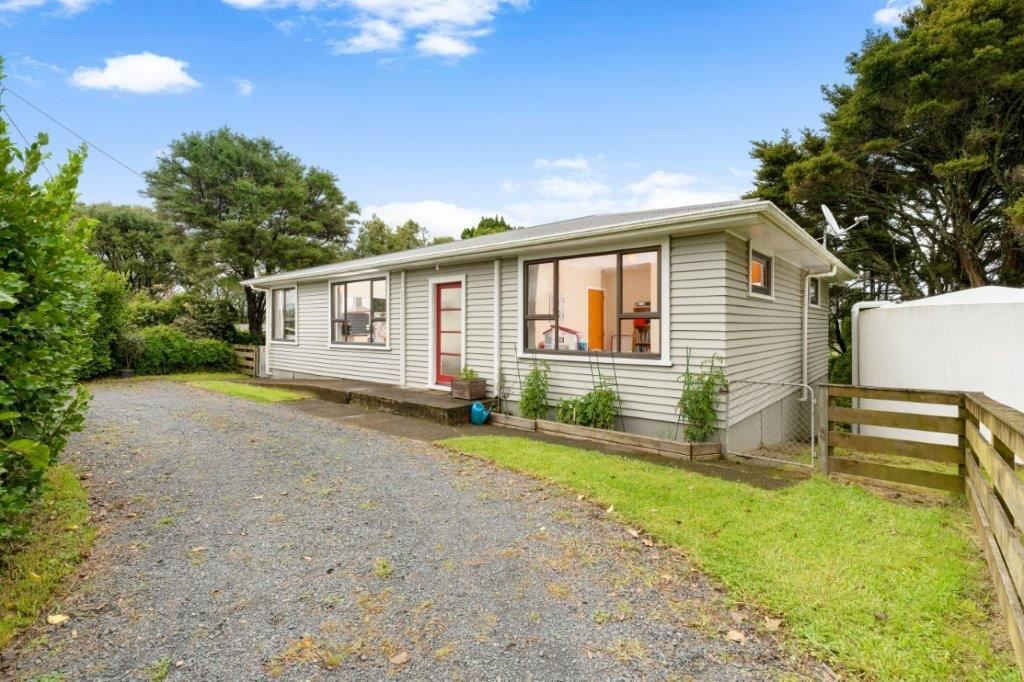 Property value 33 Hamilton Road, Waimauku realestate.co.nz