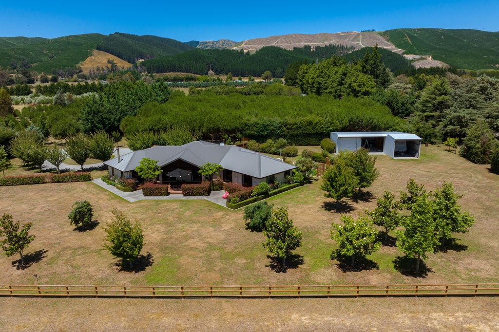 Property value 26 Seniors Road, Wairau Valley realestate.co.nz