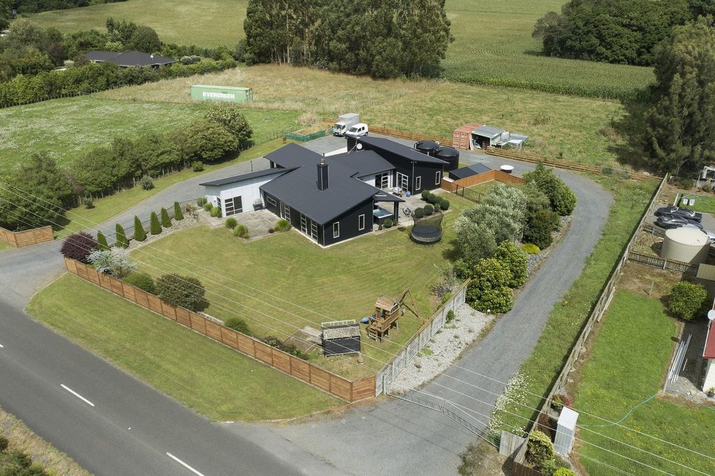 Property value 51 Waikawa Beach Road, Manakau realestate.co.nz
