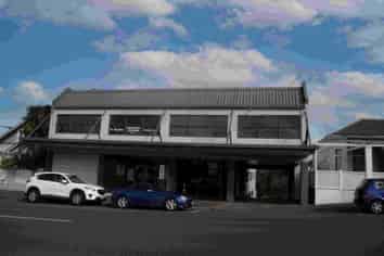 Professional Office Suite in Birkenhead 77m2
