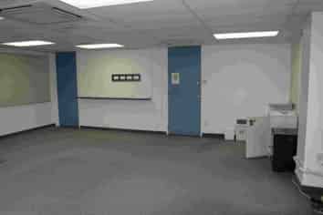 Professional Office Suite in Birkenhead 77m2