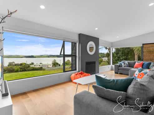 24 Oxford Street, Whakapirau