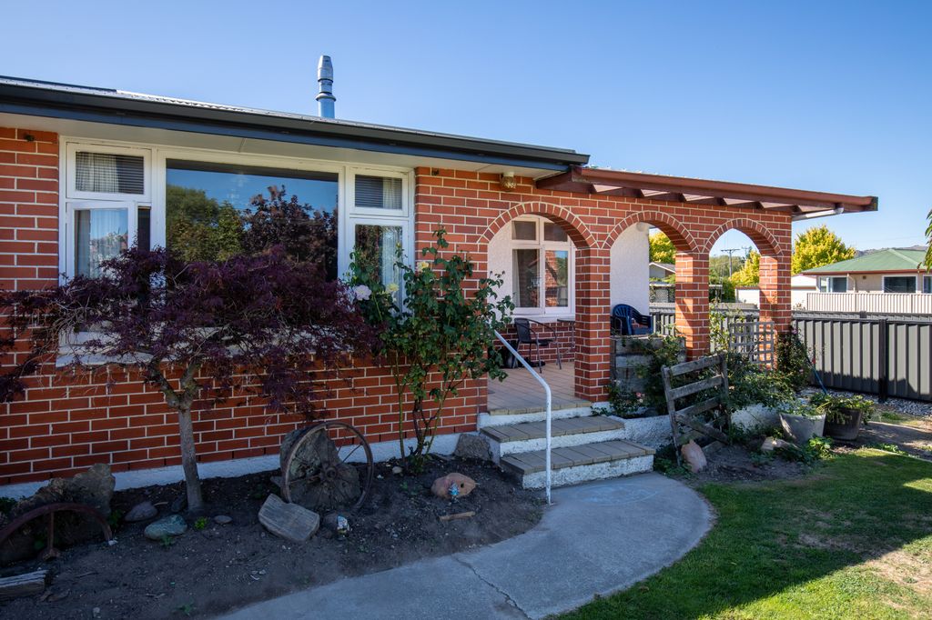 Property value 4 Plunket Street, Omakau realestate.co.nz