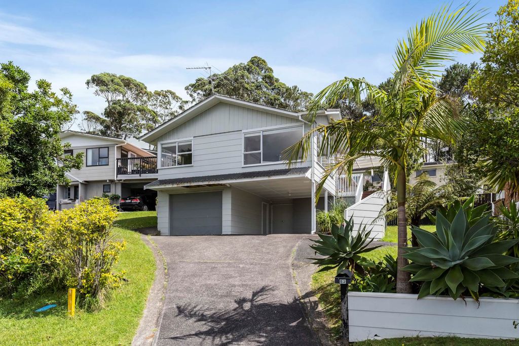 Sold 52 Ravenwood Drive, Forrest Hill realestate.co.nz