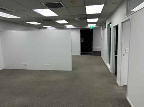 Two CBD Offices Available 256m² & 126m²
