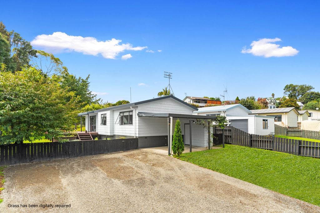 Sold 8 Farrow Way, Bay realestate.co.nz