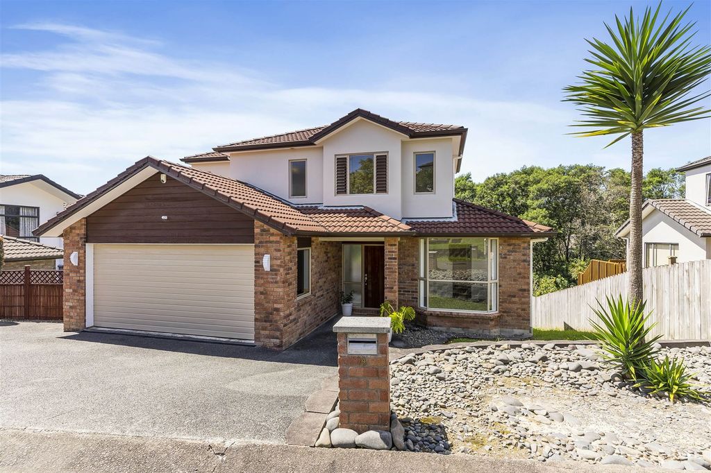 Sold 14 Spoonbill Place, Unsworth Heights realestate.co.nz