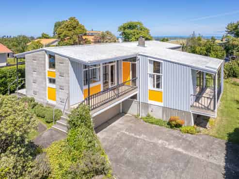 96 Mount View Road, Bastia Hill