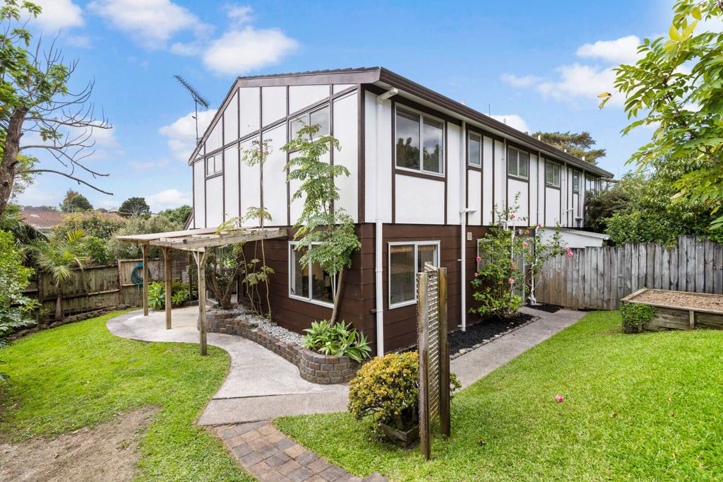 Property value 54 Kohekohe Street, New Lynn realestate.co.nz