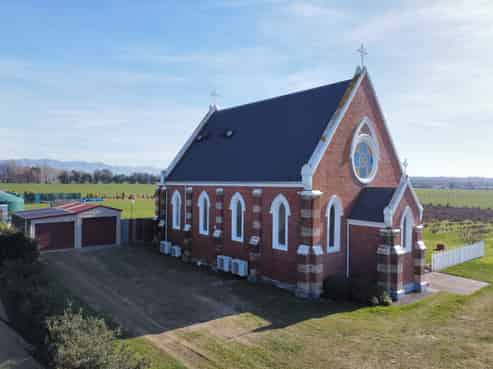 1686 Waimate Highway, Makikihi