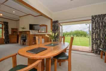 Queenstown’s Willowbrook Country Apartments 4 Sale