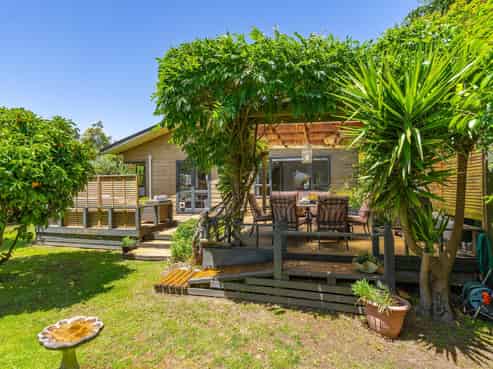 37 Regent Street, Martinborough