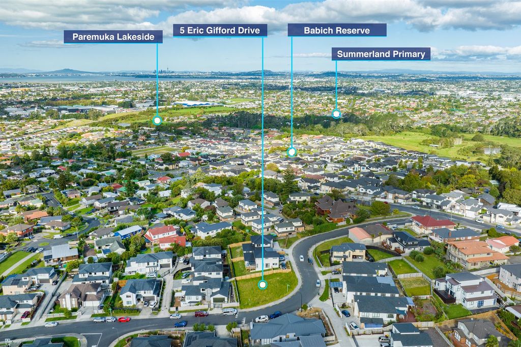 Sold 5 Eric Gifford Drive, Ranui realestate.co.nz