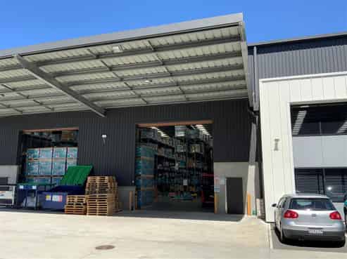 Modern Warehouse Unit - Ticks All Boxes