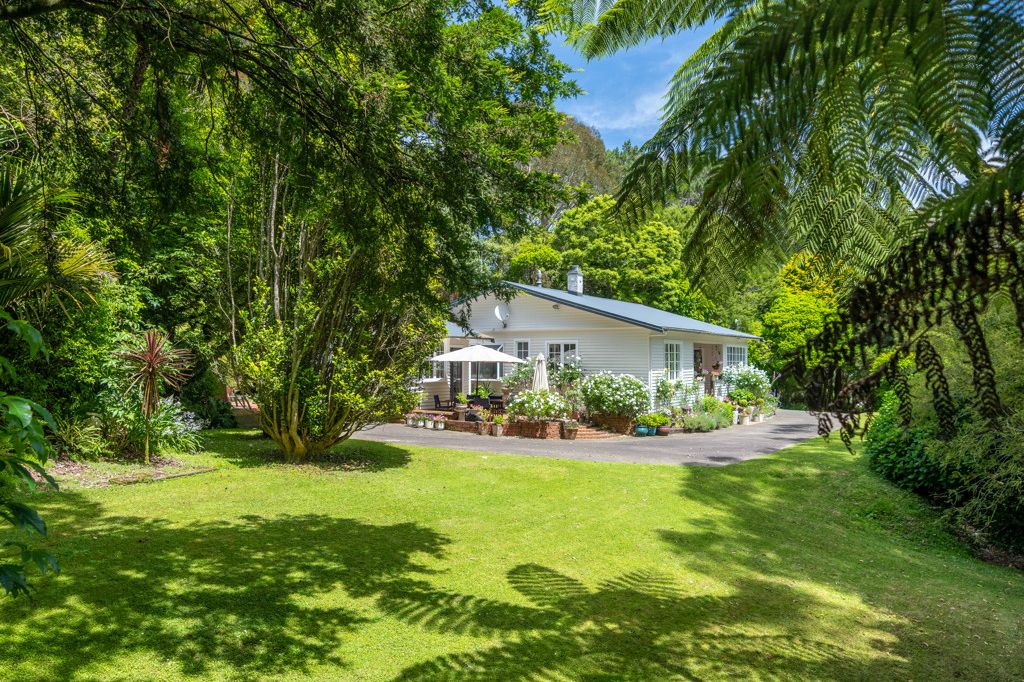 Property value 1234 Paekakariki Hill Road, Pauatahanui realestate.co.nz