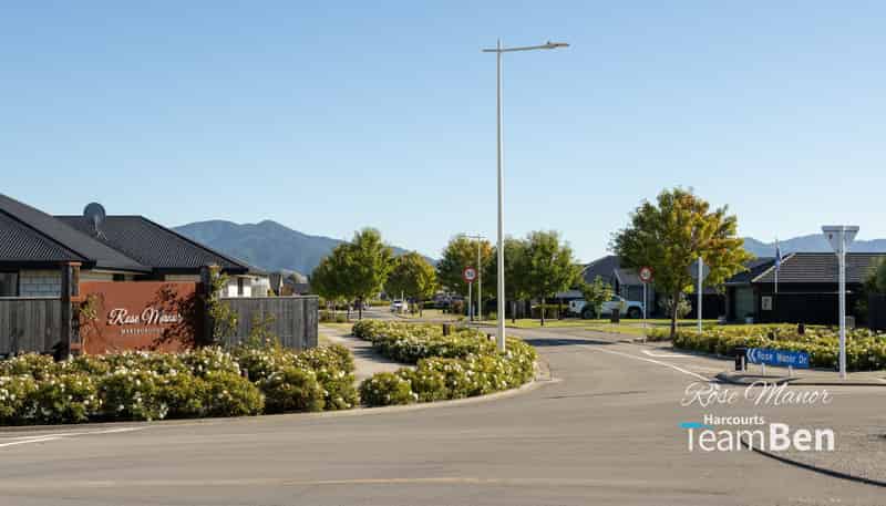 8 Arlington Close, Rose Manor, Springlands