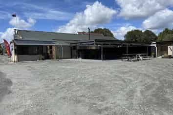 The Nelson Creek Hotel A True West Coast Icon 