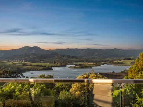 2 Kauri Drive, Sandspit