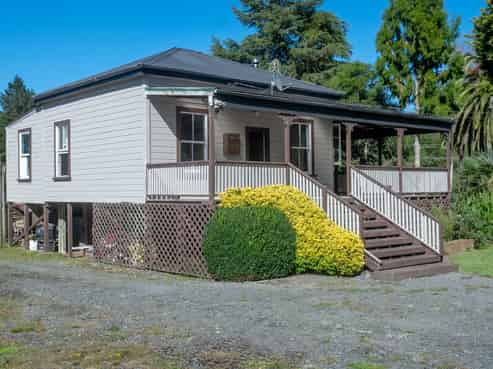 27 Tongaporutu Road, Ohura