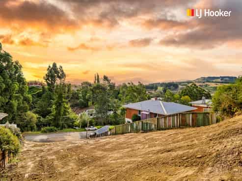 27 Winifred Street, Concord