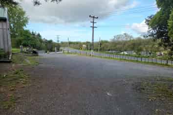 Showroom and warehouse - Clevedon