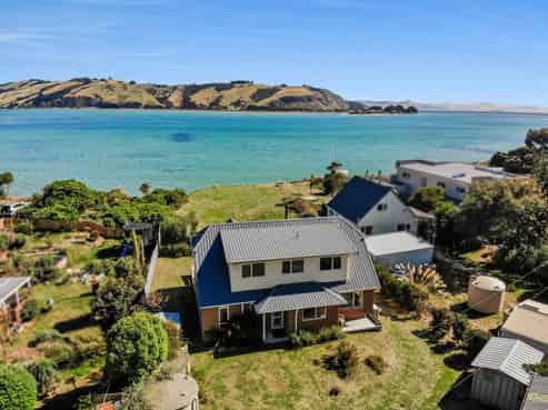 913 Harington Point Road, Harington Point