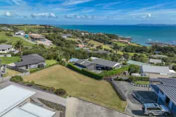 7 Sunset Heights, Coopers Beach