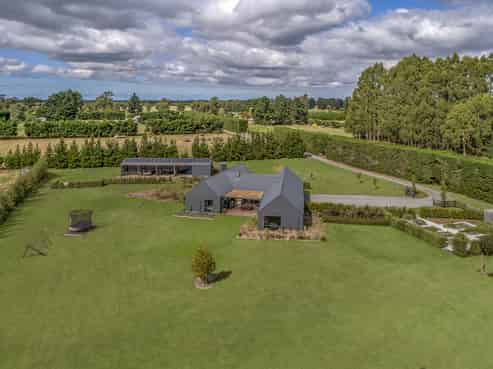338 Two Chain Road, Burnham