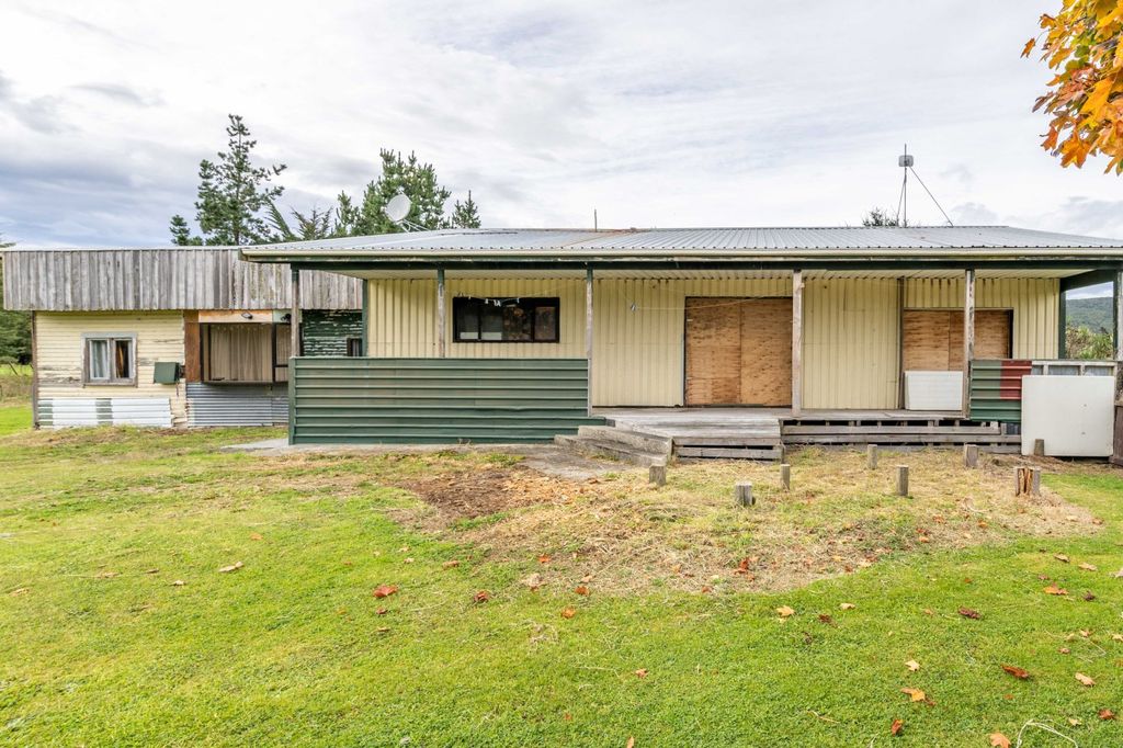 Property value 882 Tahakopa Valley Road, Catlins Surrounds