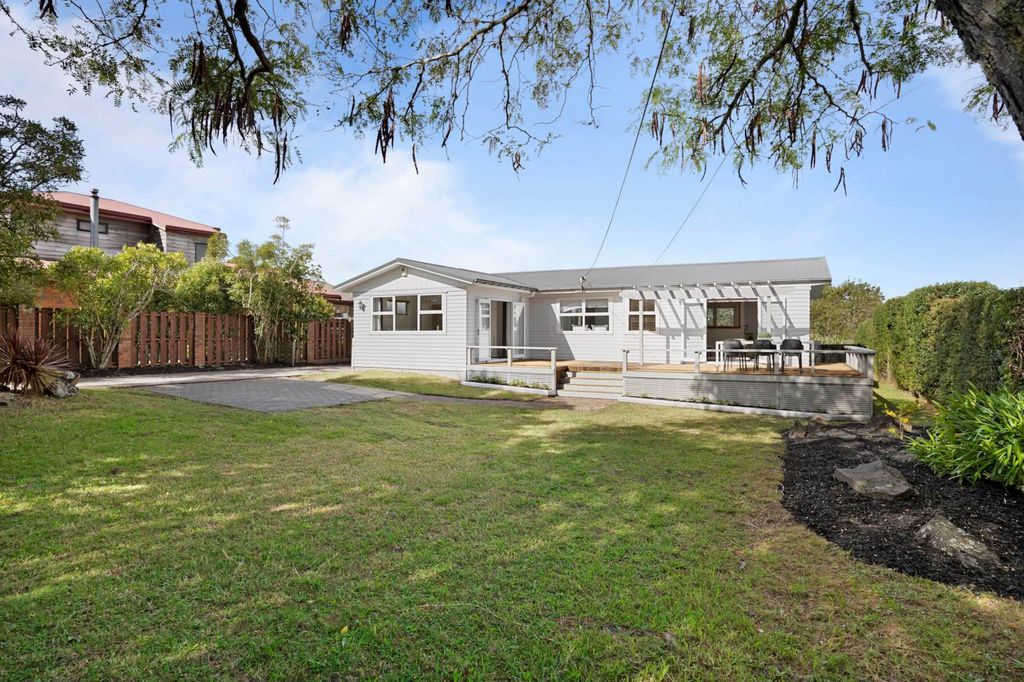 Property value 55 Kauri Road, Whenuapai realestate.co.nz