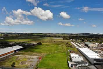 Land for Lease/Sale & Land & Build Options