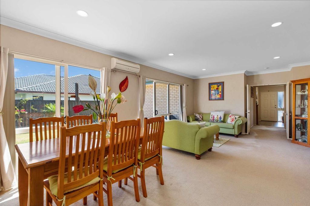 Property value 5 Bellshill Close, Wattle Downs realestate.co.nz