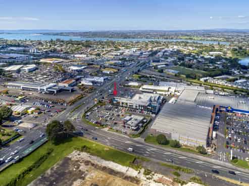 Tenanted investment - modern Ellerslie development