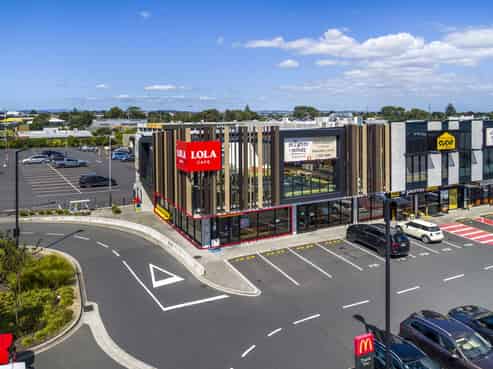 Tenanted investment - modern Ellerslie development