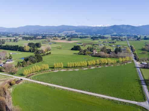 289 Dalefield Road, Carterton