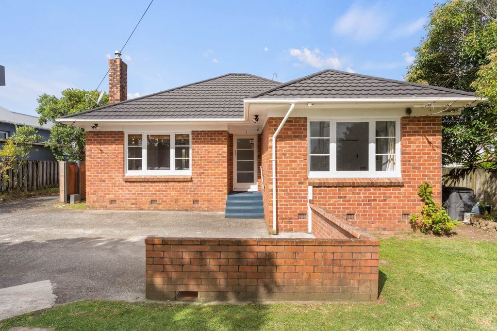 Property value 100A Astley Avenue, New Lynn realestate.co.nz