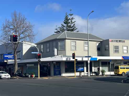 Prime Retail Site with Maximum Exposure