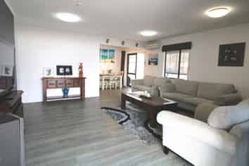 107 Rimu Place, Matarangi