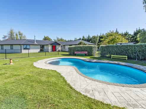 477 Swamp Road, Burnham