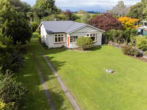 1220 Peel Forest Road, Mesopotamia