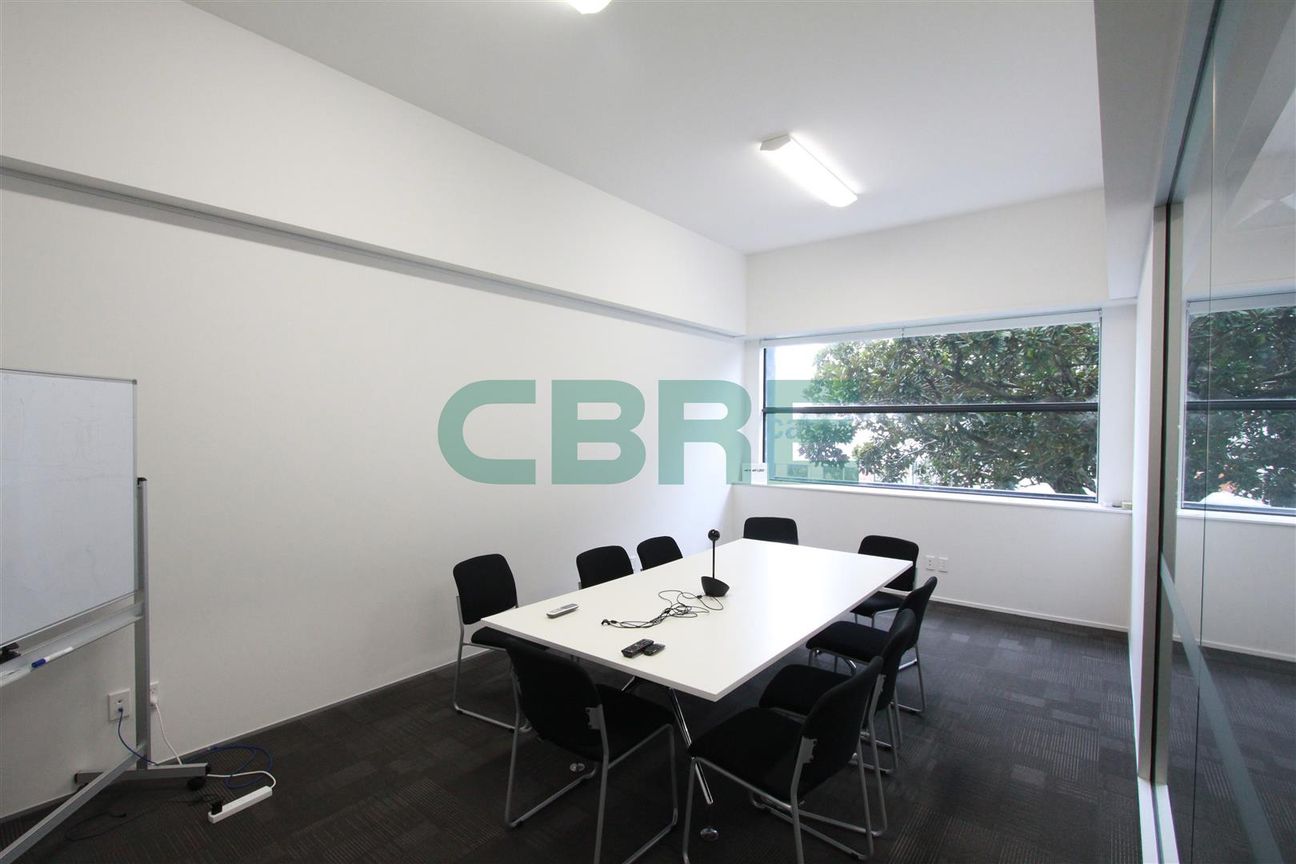 CBRE - Well Positioned in Mt Wellington - Meer