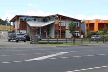 Yard Central Kumeu