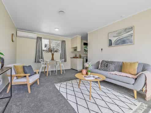 2/271 River Road, Claudelands