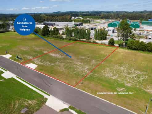 FENCED YARD IN WAIPAPA