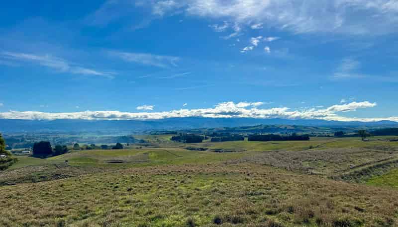14 Ranginui Drive, Carterton