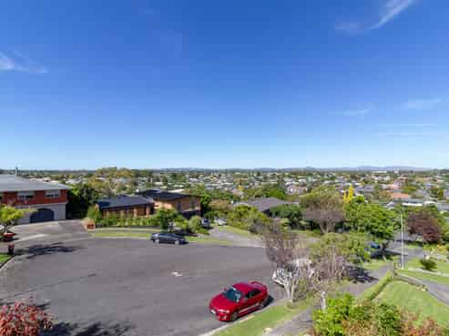 13 Ewan Place, Taradale