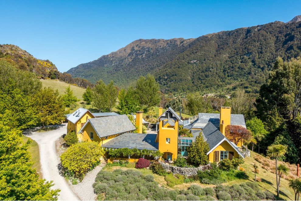 1113 GlenorchyQueenstown Road, Queenstown, Queenstown For Sale realestate.co.nz